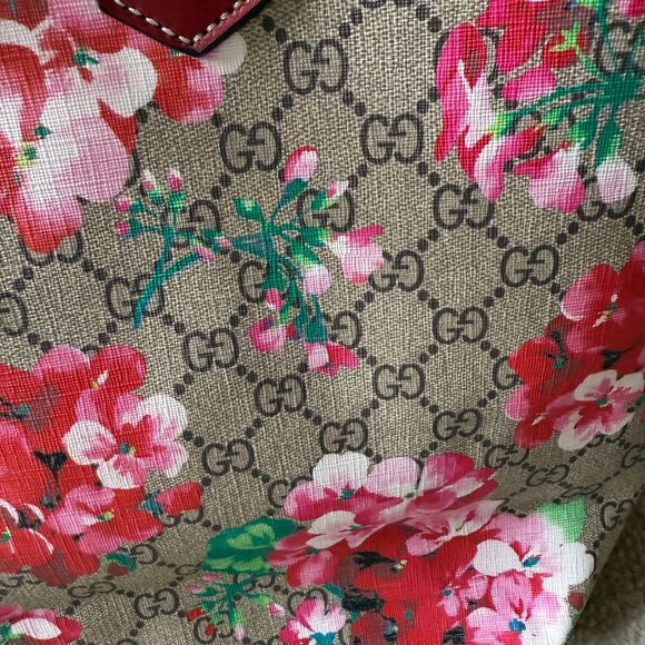 Designer-Inspired Reversible Tote with Pouch - Red Blossom Print - Picture 3 of 8